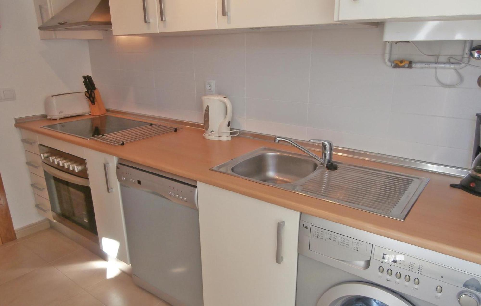 2 Bedroom Beautiful Apartment In Sucina Kültér fotó