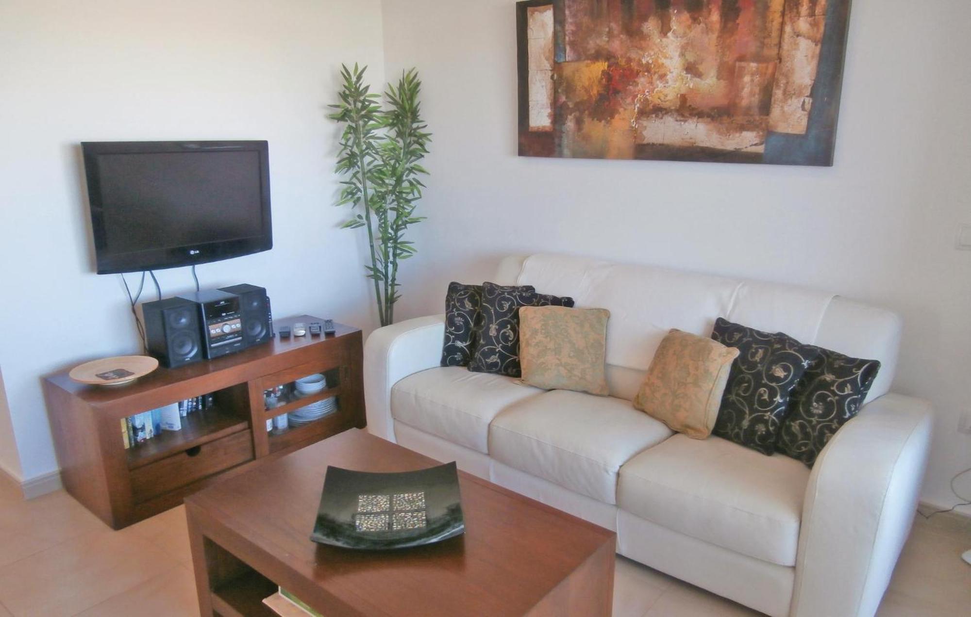 2 Bedroom Beautiful Apartment In Sucina Kültér fotó