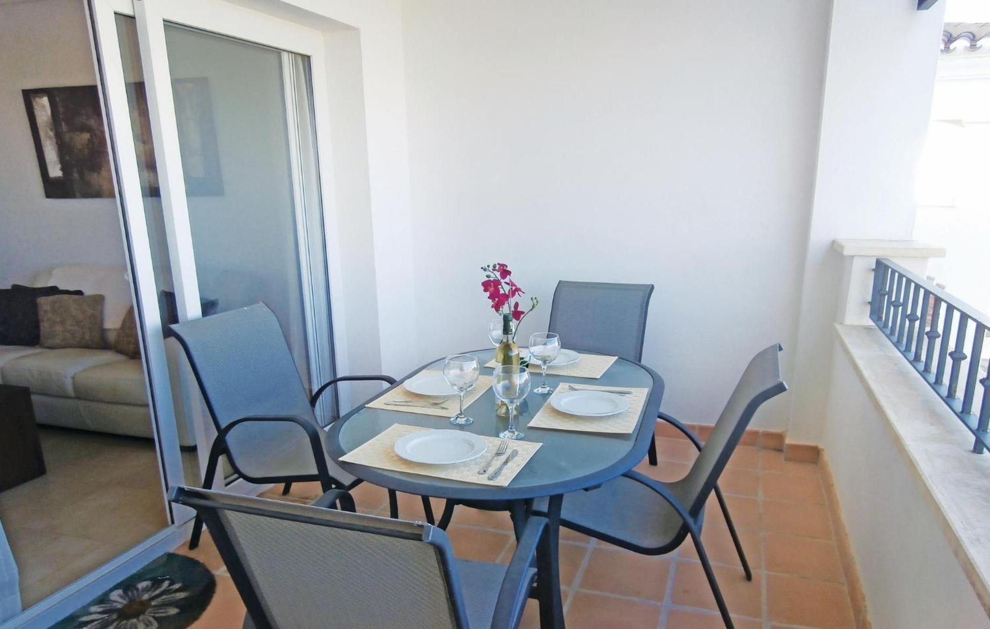 2 Bedroom Beautiful Apartment In Sucina Kültér fotó